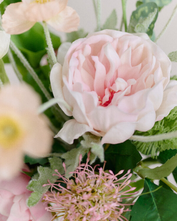 Bouquet · No. 01 · Soft green / Blush